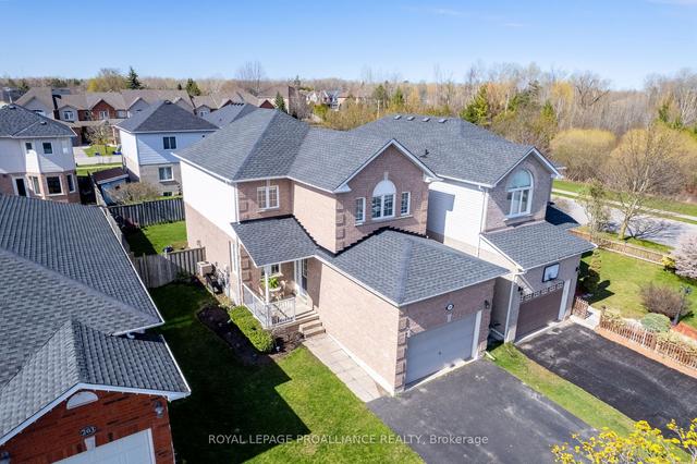 199 Richfield Sq, House detached with 3 bedrooms, 3 bathrooms and 5 parking in Clarington ON | Image 1