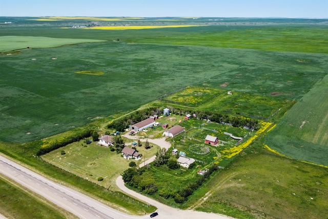 203044a Highway 1, House detached with 7 bedrooms, 3 bathrooms and null parking in Wheatland County AB | Image 11