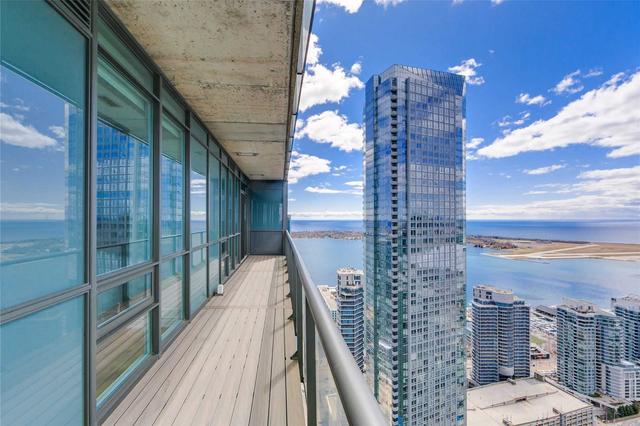 lph4901 - 55 Bremner Blvd, Condo with 3 bedrooms, 2 bathrooms and 1 parking in Toronto ON | Image 35