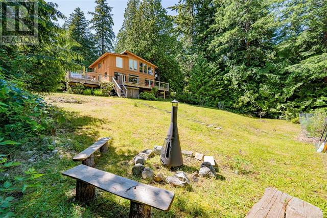 830 Austin Dr, House detached with 7 bedrooms, 3 bathrooms and 4 parking in Strathcona B BC | Image 66
