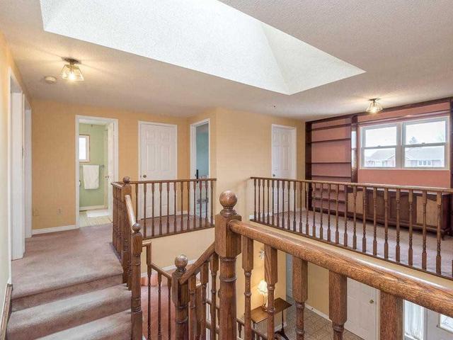 19 Esker Dr, House detached with 4 bedrooms, 3 bathrooms and 2 parking in Brampton ON | Image 10