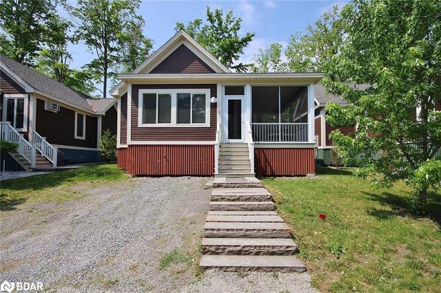 177 - 13 Farm View Lane, House detached with 2 bedrooms, 1 bathrooms and null parking in Prince Edward County ON | Image 1