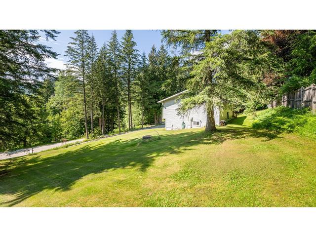 16254 Crawford Creek Road, House detached with 5 bedrooms, 3 bathrooms and 2 parking in Central Kootenay A BC | Image 30