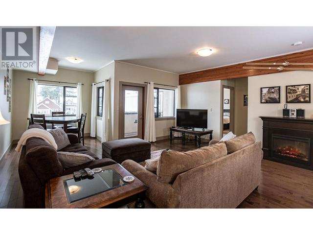 205 - 309 First Street W, Condo with 2 bedrooms, 2 bathrooms and 1 parking in Revelstoke BC | Image 9