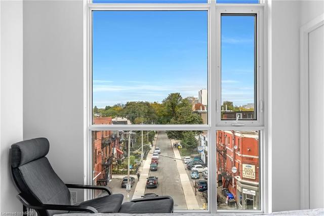 12 - 297 College Street Street, House attached with 2 bedrooms, 2 bathrooms and 1 parking in Toronto ON | Image 13