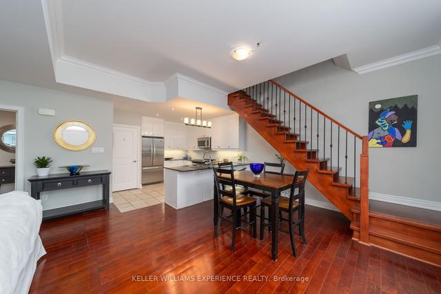 10 Victoria St, Townhouse with 2 bedrooms, 3 bathrooms and 2 parking in Barrie ON | Image 24