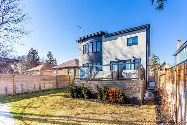 63 Mcgillivray Ave, House detached with 4 bedrooms, 5 bathrooms and 5 parking in Toronto ON | Image 18