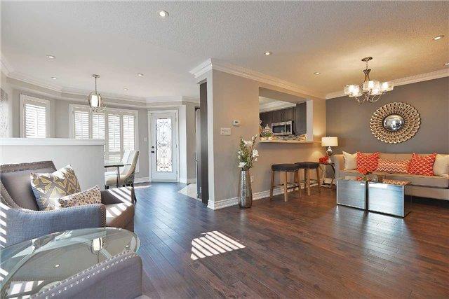 1495 Warbler Rd, House semidetached with 3 bedrooms, 4 bathrooms and 4 parking in Oakville ON | Image 3