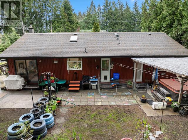 2365 Robertson Rd, House detached with 3 bedrooms, 2 bathrooms and 4 parking in Cowichan Valley B BC | Image 35