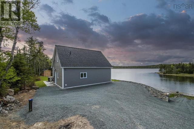 1277 Ostrea Lake Road, House detached with 3 bedrooms, 2 bathrooms and null parking in Halifax NS | Image 28