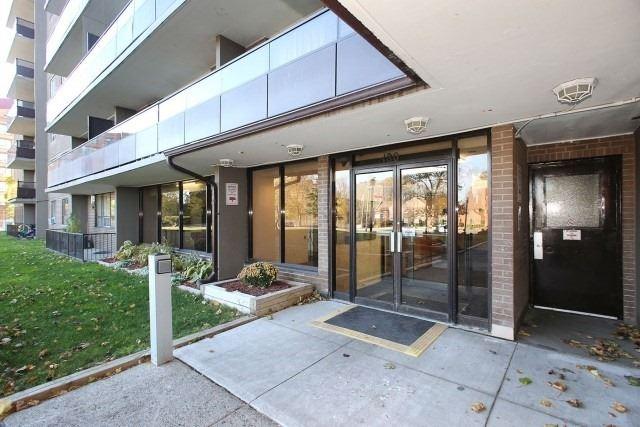 402 - 180 Markham Rd S, Condo with 3 bedrooms, 2 bathrooms and 1 parking in Toronto ON | Image 13