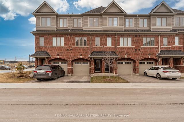 9 - 279 Danzatore Path, Townhouse with 3 bedrooms, 3 bathrooms and 2 parking in Oshawa ON | Image 1