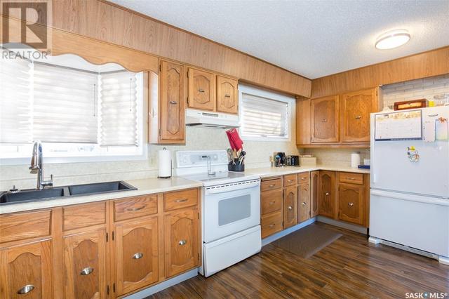 1241 4th Avenue Nw, House detached with 3 bedrooms, 2 bathrooms and null parking in Moose Jaw SK | Image 12