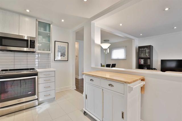 8 De Quincy Blvd, House detached with 3 bedrooms, 2 bathrooms and 5 parking in Toronto ON | Image 29