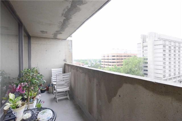 808 - 3555 Bathurst St, Condo with 2 bedrooms, 2 bathrooms and 1 parking in Toronto ON | Image 10