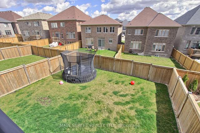 23 Prunella Cres, House detached with 5 bedrooms, 4 bathrooms and 6 parking in East Gwillimbury ON | Image 21