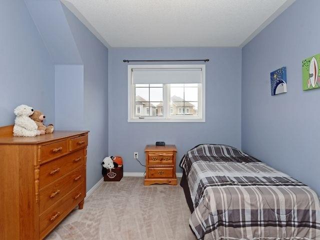 80 Harkness Dr, House detached with 3 bedrooms, 3 bathrooms and 4 parking in Whitby ON | Image 17