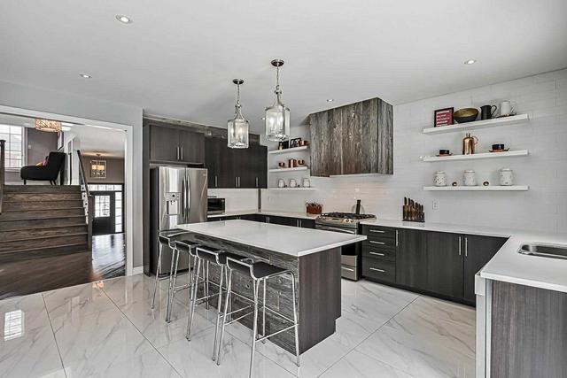107 Serano Cres, House detached with 4 bedrooms, 4 bathrooms and 5 parking in Richmond Hill ON | Image 19