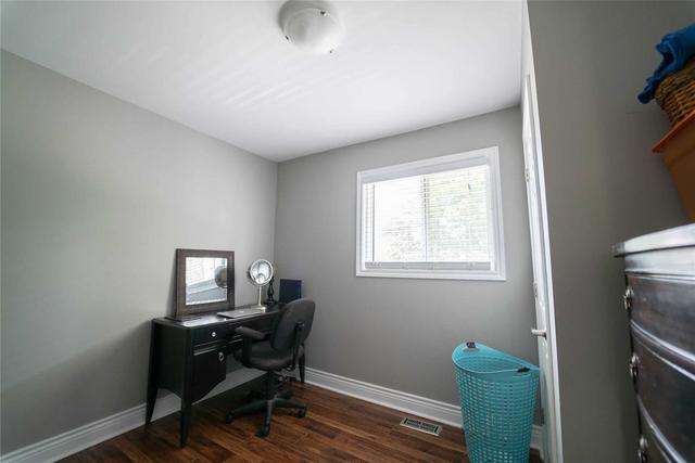 58 Maple St, House detached with 3 bedrooms, 3 bathrooms and 2 parking in St. Catharines ON | Image 4