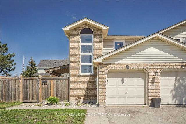 4 Danville Ave, House attached with 3 bedrooms, 1 bathrooms and 3 parking in Halton Hills ON | Image 12