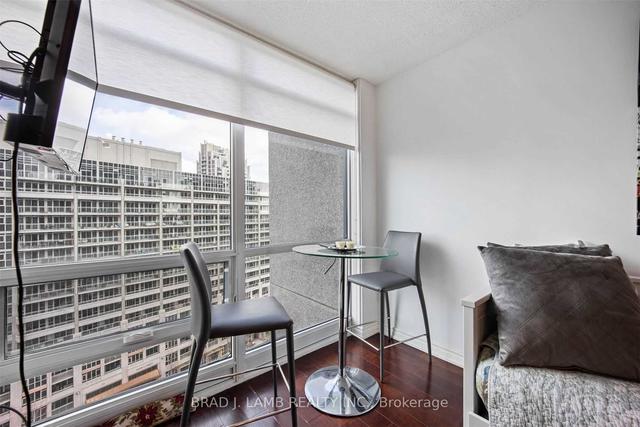 1364 - 209 Fort York Blvd, Condo with 0 bedrooms, 1 bathrooms and 0 parking in Toronto ON | Image 10