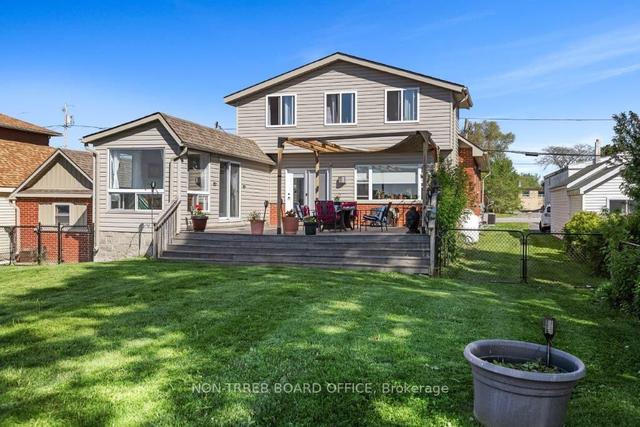 28 Ridley St, House detached with 3 bedrooms, 2 bathrooms and 5 parking in Prince Edward County ON | Image 26