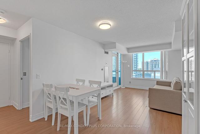 1202 - 238 Doris Ave, Condo with 2 bedrooms, 2 bathrooms and 1 parking in Toronto ON | Image 12