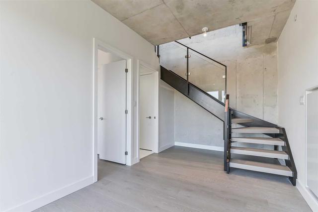 708 - 246 Logan Ave, Condo with 2 bedrooms, 2 bathrooms and 2 parking in Toronto ON | Image 5