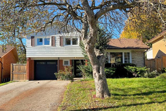 18 Lantana Crt, House detached with 4 bedrooms, 3 bathrooms and 3 parking in Toronto ON | Image 12