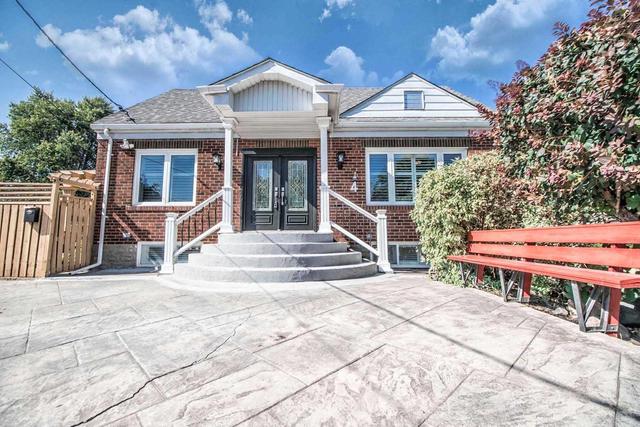 4 Minnie Ave, House detached with 4 bedrooms, 3 bathrooms and 4 parking in Toronto ON | Image 1