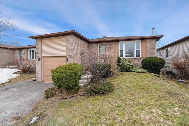 47 Hickling Tr, House detached with 3 bedrooms, 2 bathrooms and 4 parking in Barrie ON | Image 12