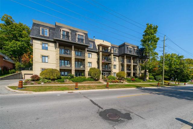 304 - 200 Collier St, Condo with 2 bedrooms, 2 bathrooms and 1 parking in Barrie ON | Image 14