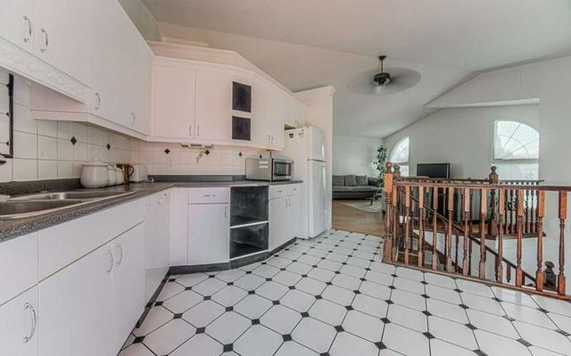 8 Kiev Blvd, House detached with 3 bedrooms, 2 bathrooms and 6 parking in Brantford ON | Image 34
