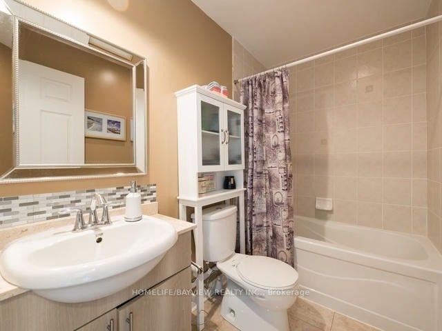 501 - 18 Holmes Ave, Condo with 1 bedrooms, 1 bathrooms and 1 parking in Toronto ON | Image 2