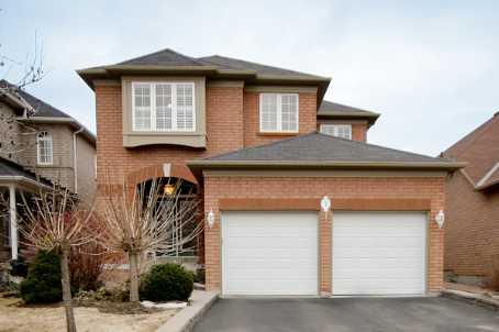 7 Bushberry Rd, House detached with 3 bedrooms, 3 bathrooms and 6 parking in Brampton ON | Image 1