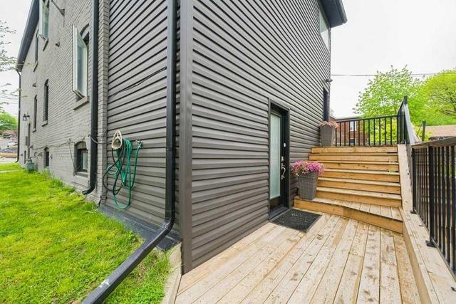 1659 Gerrard St E, House detached with 5 bedrooms, 8 bathrooms and 4 parking in Toronto ON | Image 17