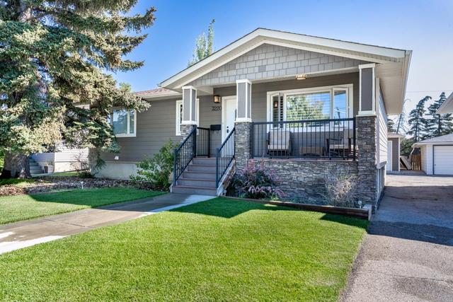 3220 24a Street Sw, House detached with 4 bedrooms, 2 bathrooms and 4 parking in Calgary AB | Image 17
