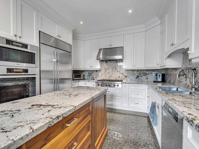 122 Melbourne Dr, House detached with 4 bedrooms, 5 bathrooms and 7 parking in Richmond Hill ON | Image 8