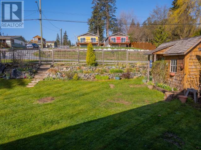 4810 Sanderson Road, House detached with 3 bedrooms, 3 bathrooms and 2 parking in Powell River D BC | Image 5
