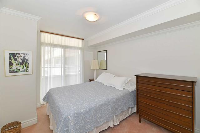 818 - 5 Rosehill Ave, Condo with 2 bedrooms, 3 bathrooms and 2 parking in Toronto ON | Image 13