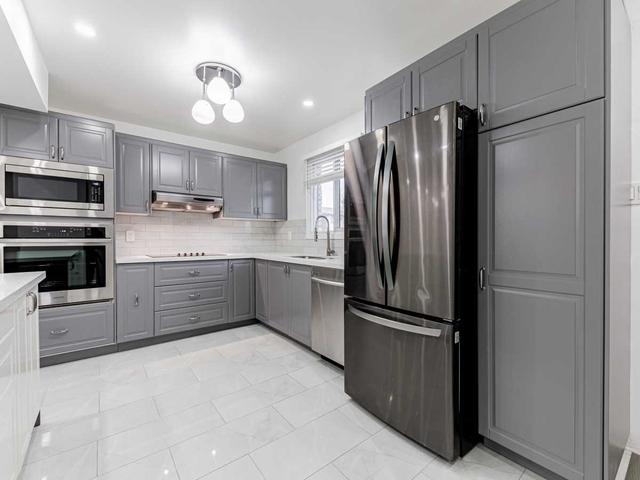 38 - 105 Hansen Rd N, Townhouse with 3 bedrooms, 2 bathrooms and 1 parking in Brampton ON | Image 28