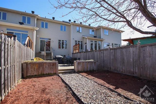 404 Sultan Street, Townhouse with 3 bedrooms, 3 bathrooms and 3 parking in Ottawa ON | Image 29