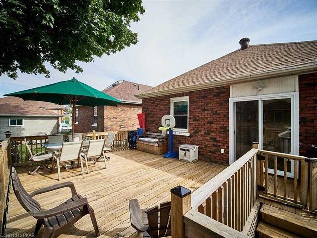140 Banting Ave, House detached with 3 bedrooms, 2 bathrooms and 2 parking in Oshawa ON | Image 26