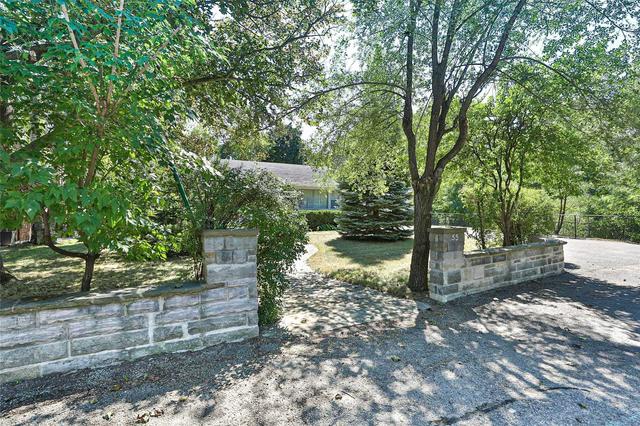 55 Van Dusen Blvd, House detached with 3 bedrooms, 3 bathrooms and 6 parking in Toronto ON | Image 18