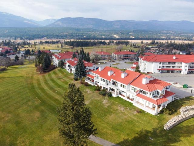 14 - 5054 Riverview Road, Condo with 2 bedrooms, 2 bathrooms and null parking in East Kootenay F BC | Image 2
