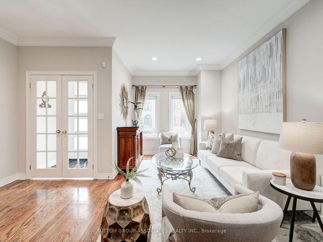 68 Hook Ave, House semidetached with 3 bedrooms, 3 bathrooms and 2 parking in Toronto ON | Image 34