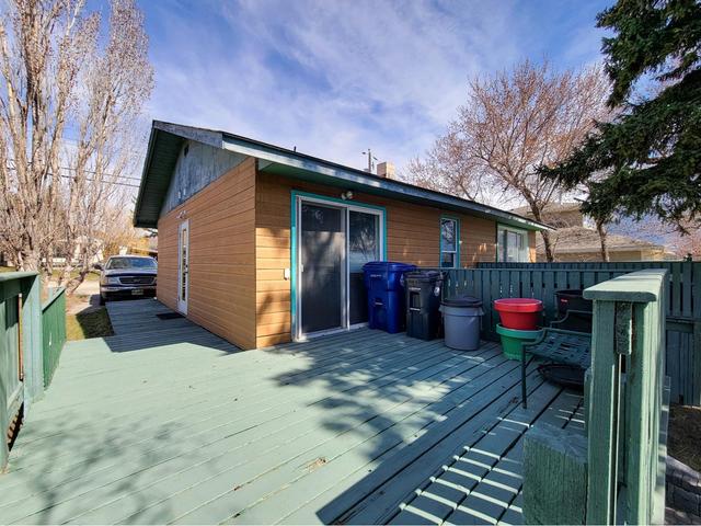 809 14th Street, House detached with 2 bedrooms, 2 bathrooms and null parking in Invermere BC | Image 24