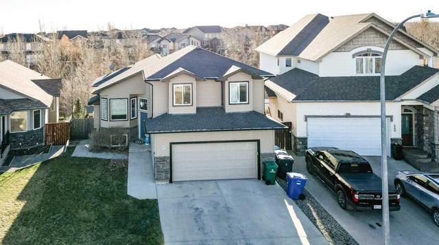 436 Mt Sunburst Crescent W, House detached with 5 bedrooms, 3 bathrooms and 4 parking in Lethbridge AB | Image 3