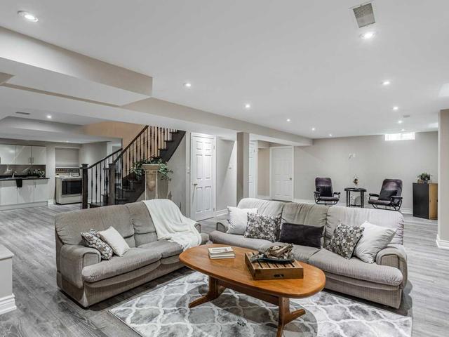 80 Corby Rd, House detached with 4 bedrooms, 4 bathrooms and 6 parking in Markham ON | Image 18