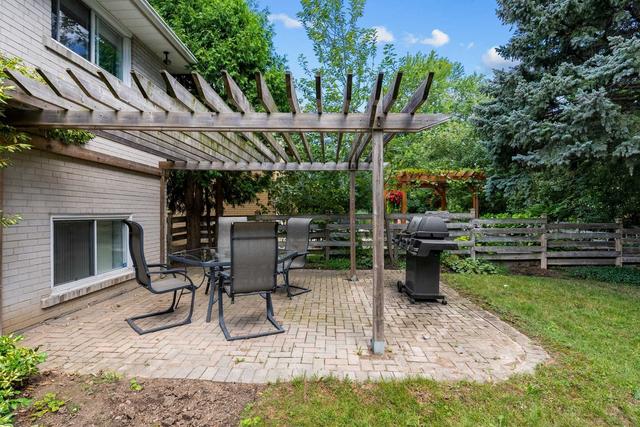 7 Renoak Dr, House detached with 3 bedrooms, 2 bathrooms and 5 parking in Toronto ON | Image 22